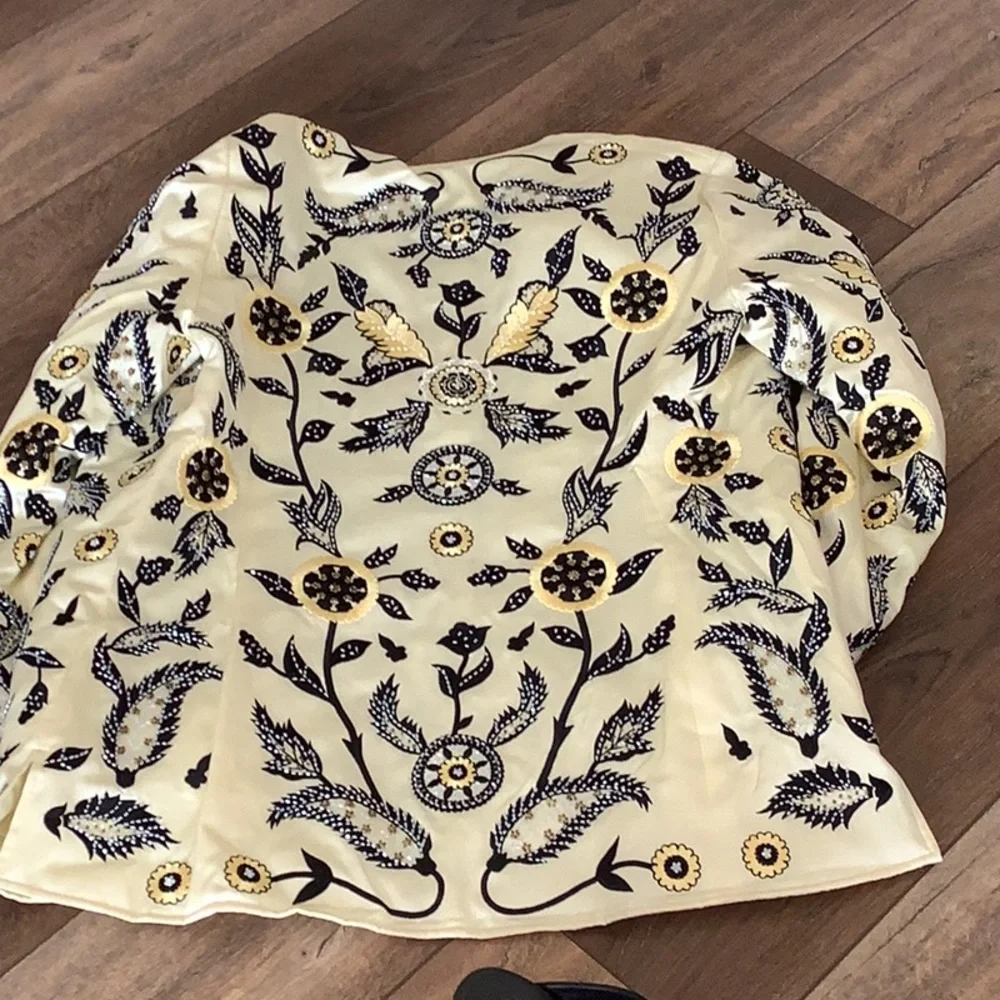 Amazing Oscar De La Renta NWOT Silk Jacket 🖤🖤🖤🖤 - Picture 8 of 9